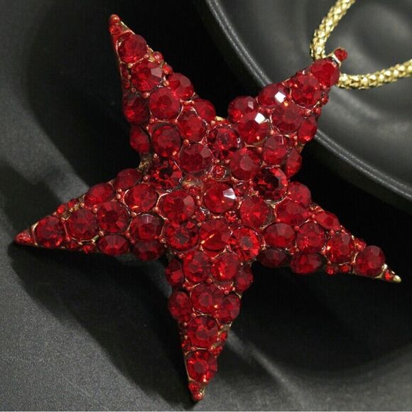 ♥️ Betsey Johnson sparkling crystal red star necklace/brooch ♥️ - Picture 1 of 6